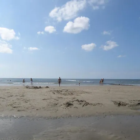 Сasa de vacaciones Beautiful Holiday In Near Lakebeach *